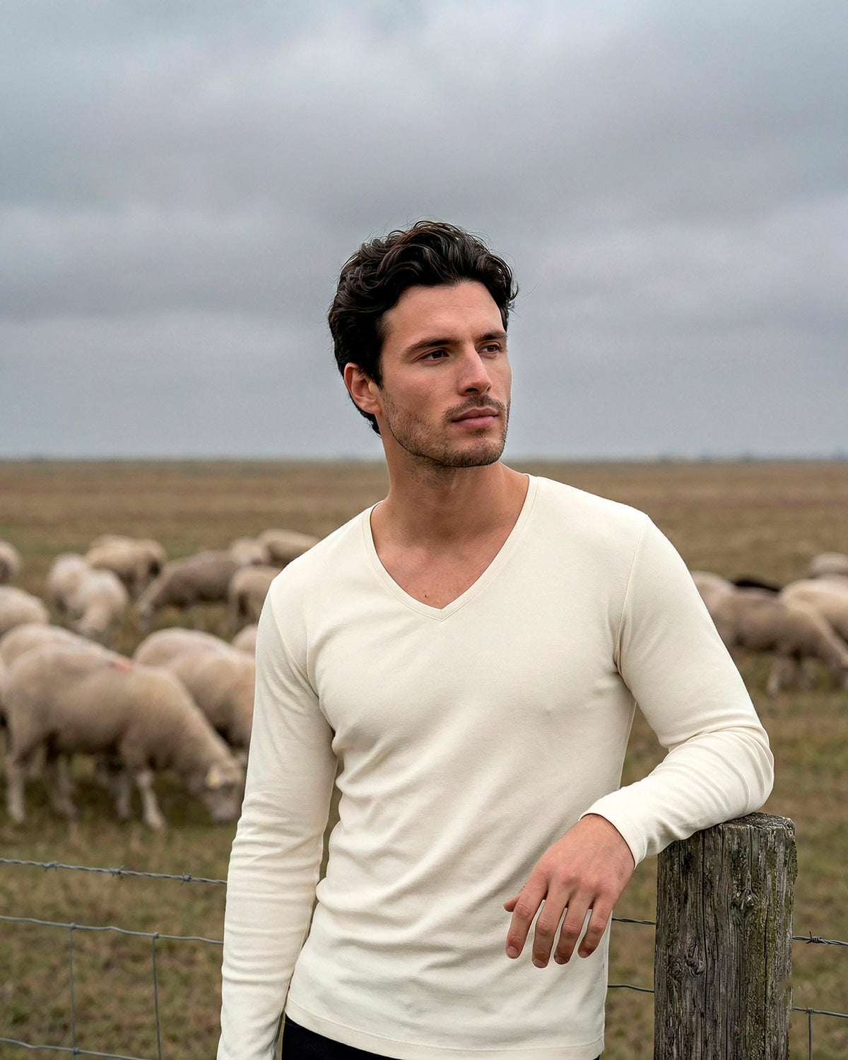 T-shirt long sleeves of man in Wool Lyocell