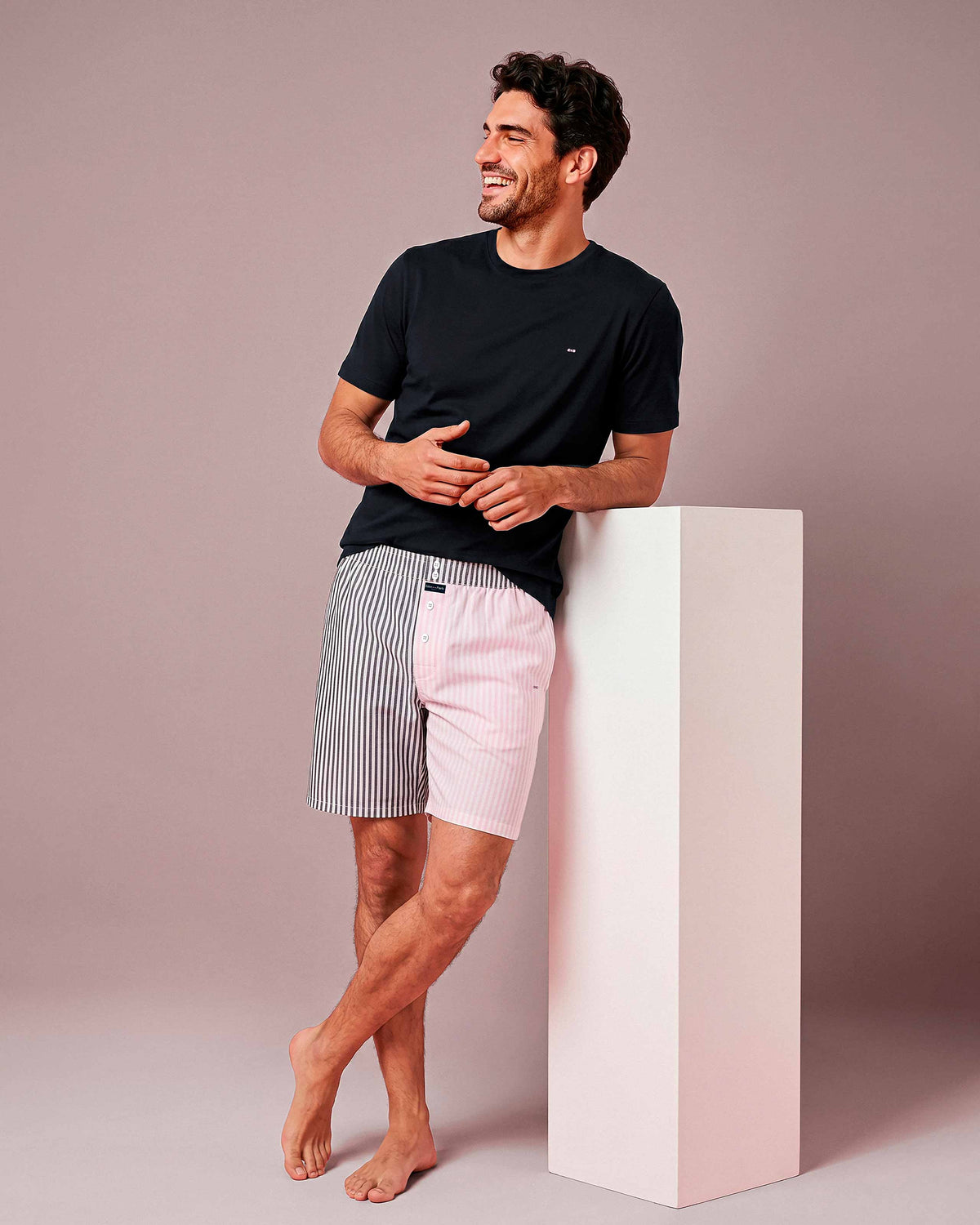 Pijama corto con pantalones cortos en tela