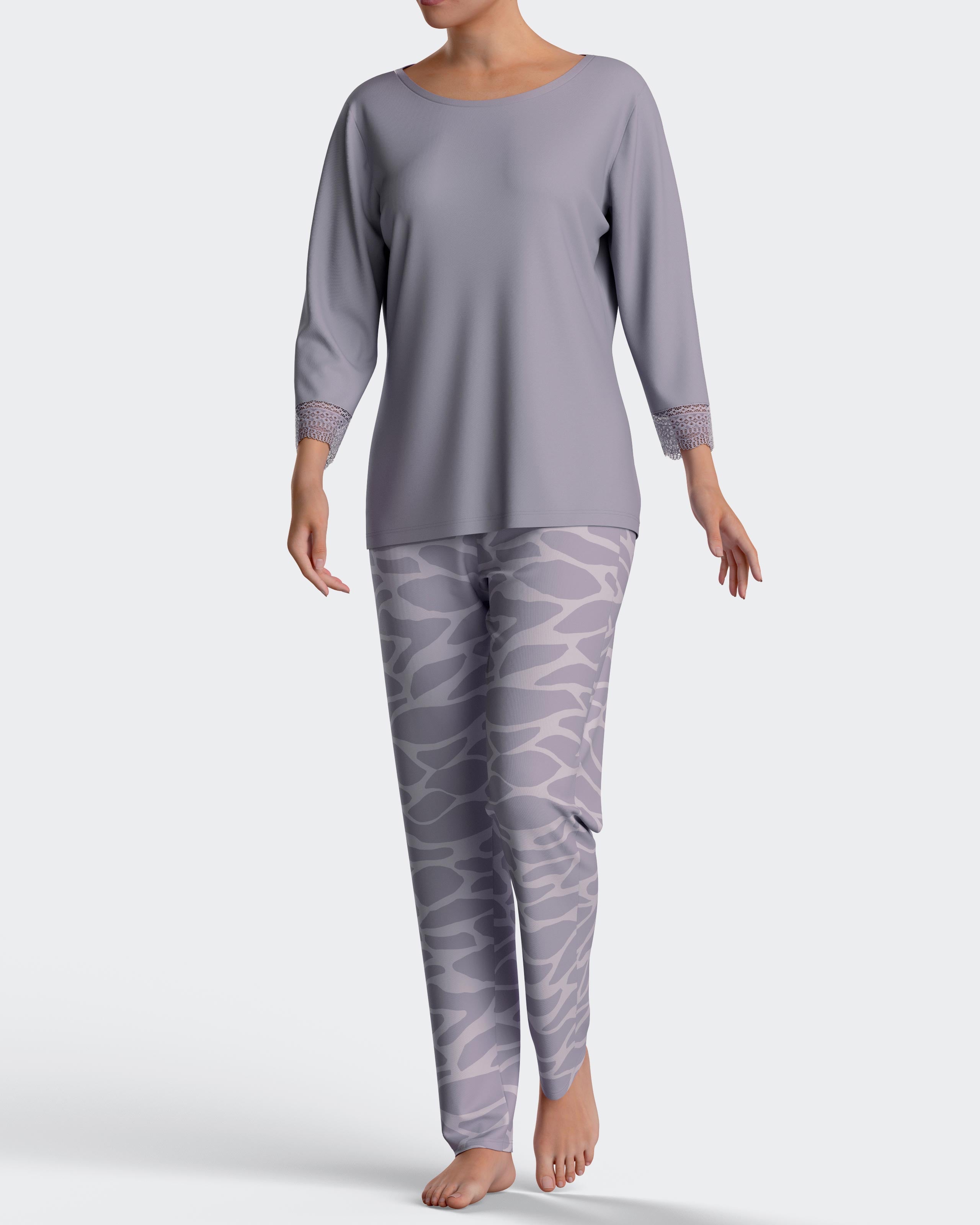 Pijama de mujer con detalles en encaje