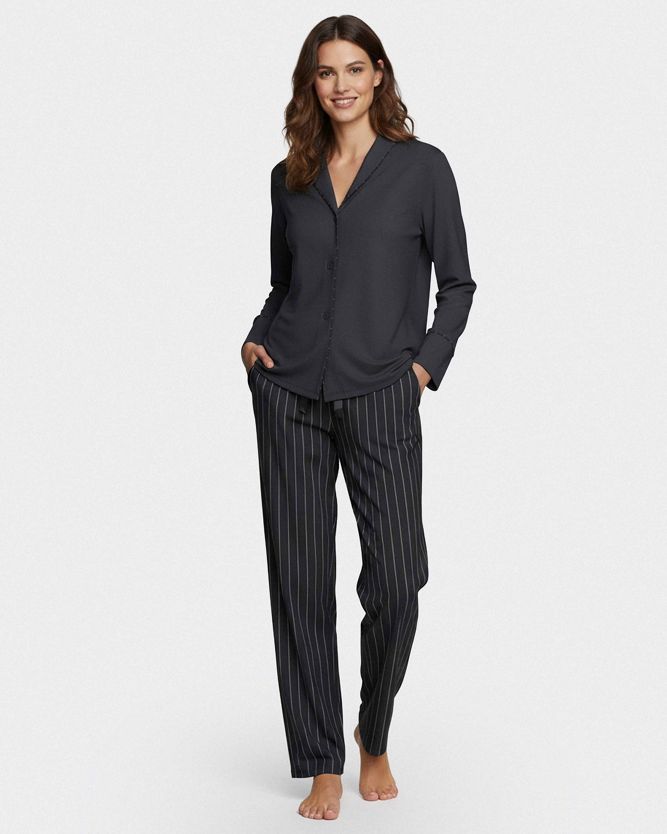 Pijama longo de mulher às riscas em Algodão Modal