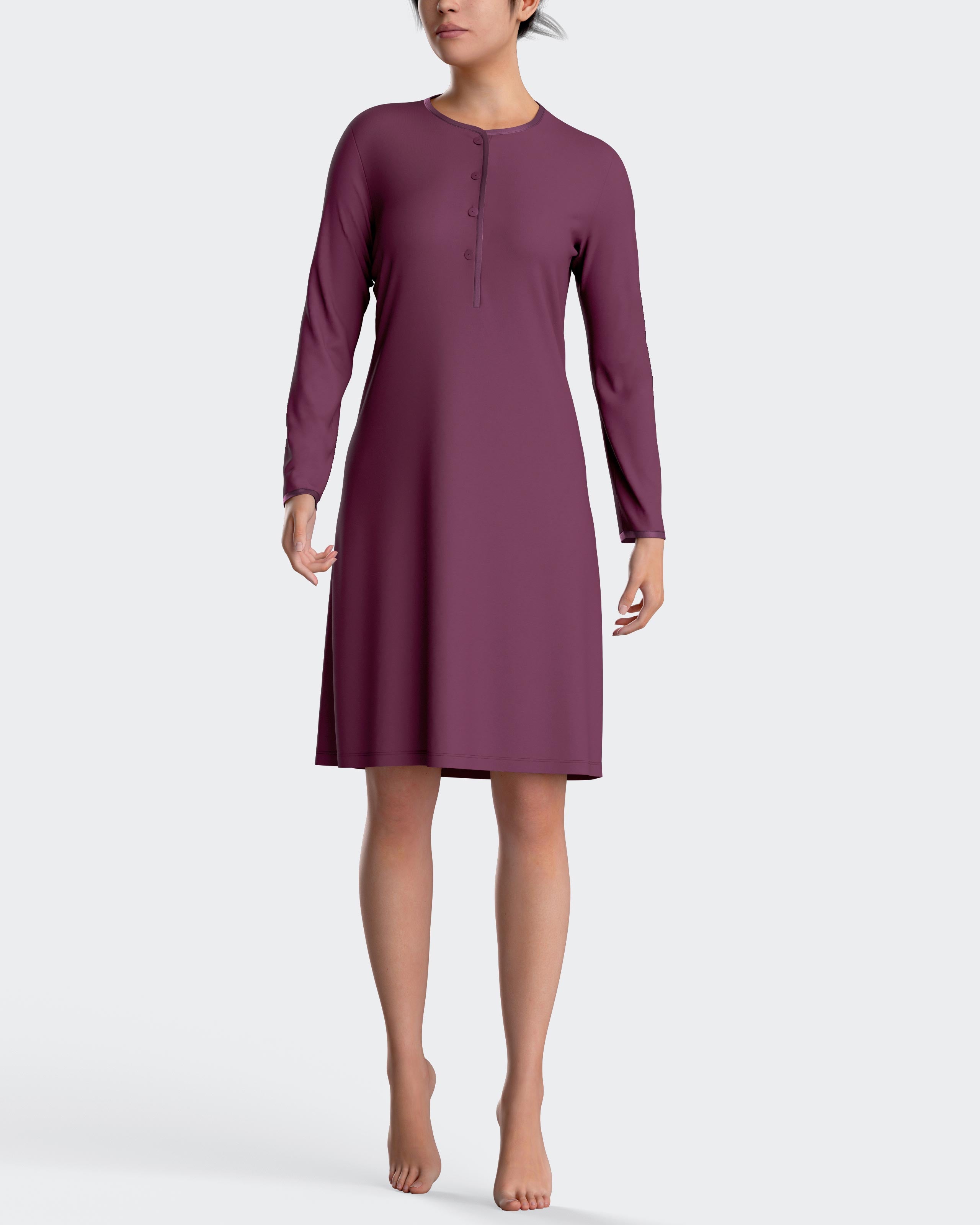 Plain nightgown with buttons
