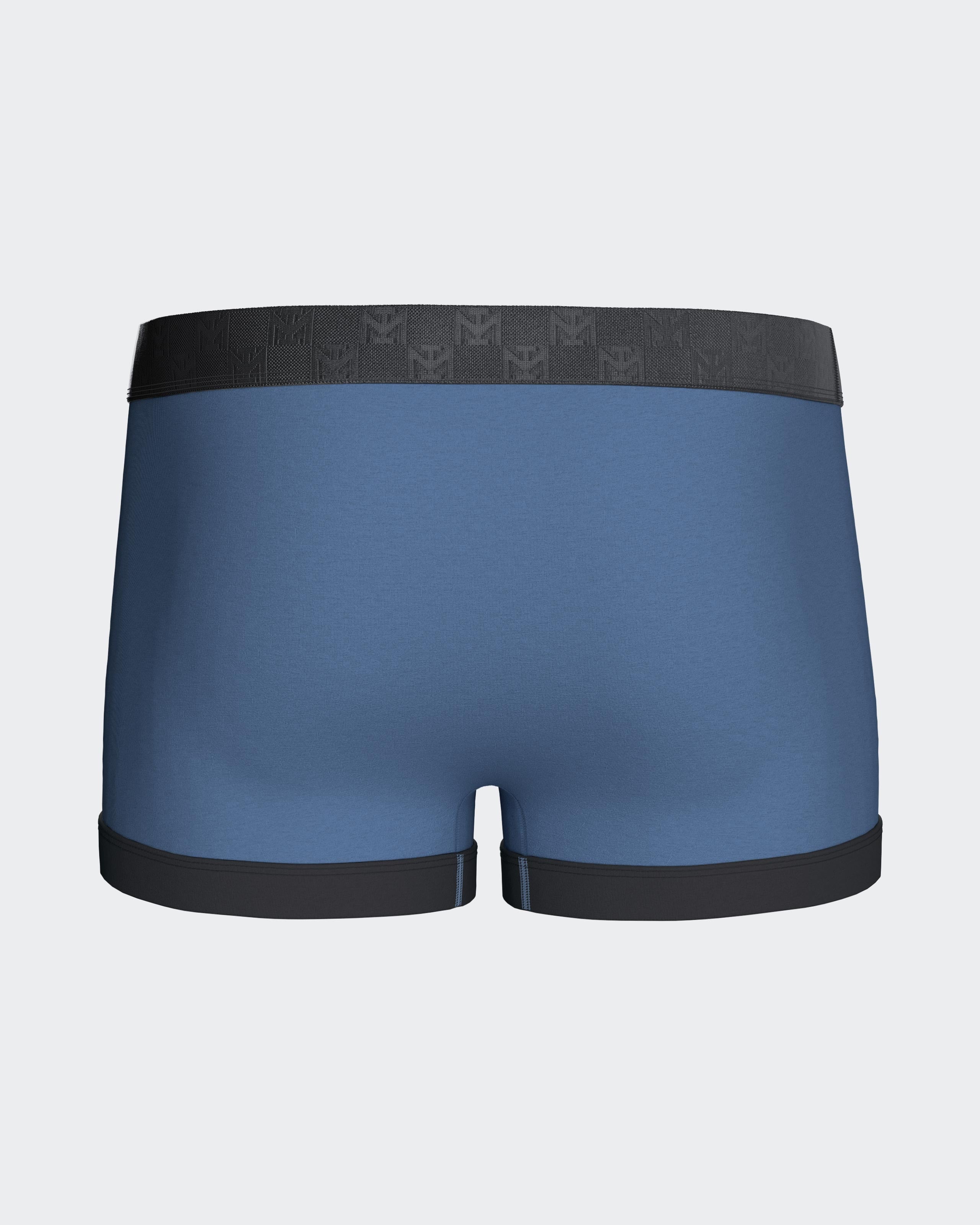 Short men's boxer in cotton