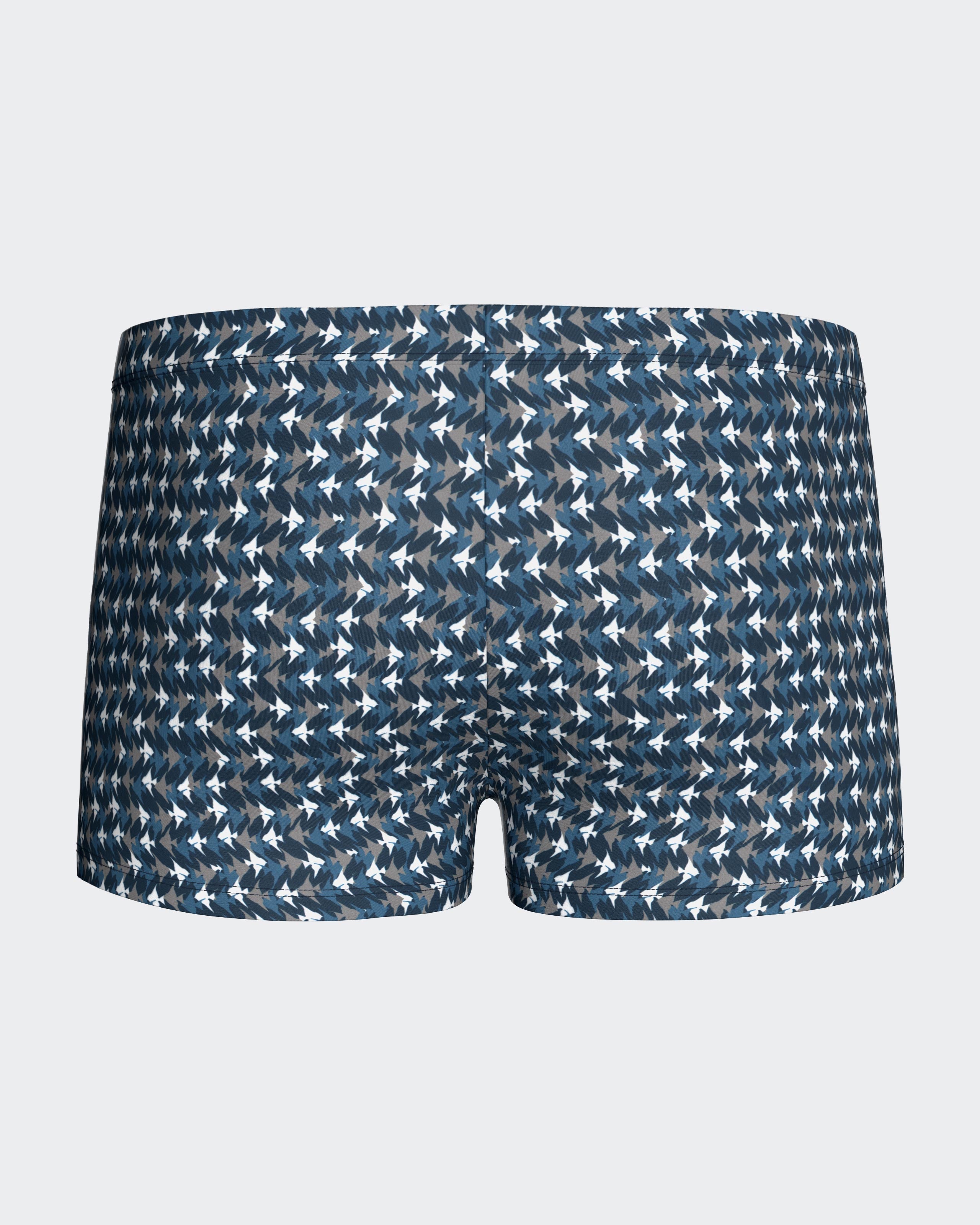 Swimming Boxer with micromotif