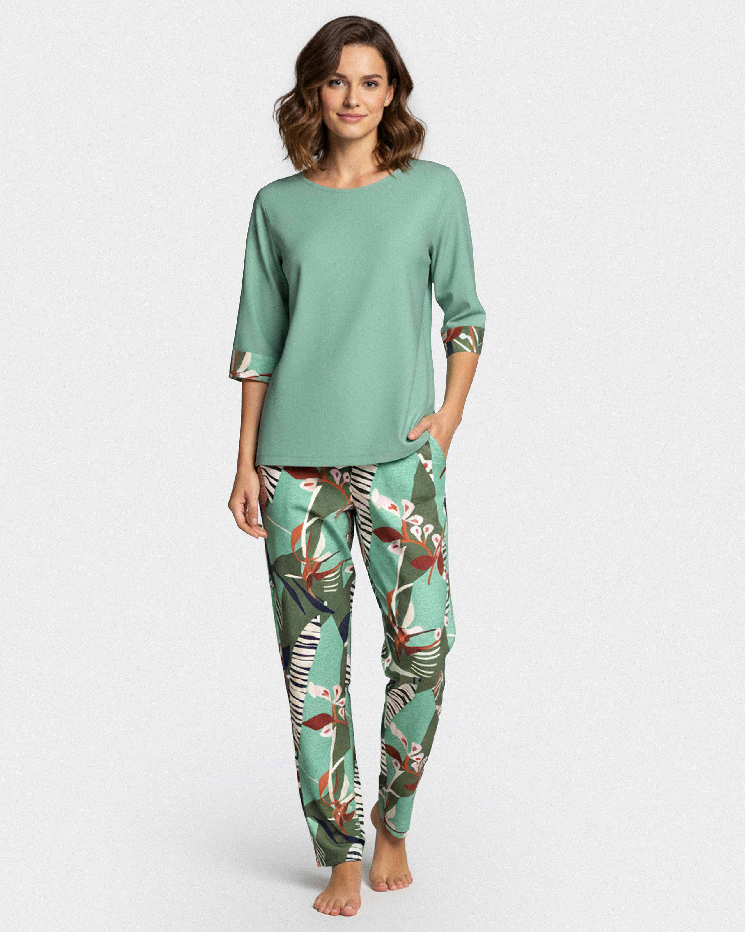 Pyjama pour femme à imprimé botanique en Modal