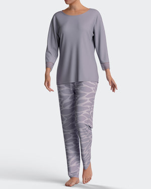 Woman's Pyjamas with lace details